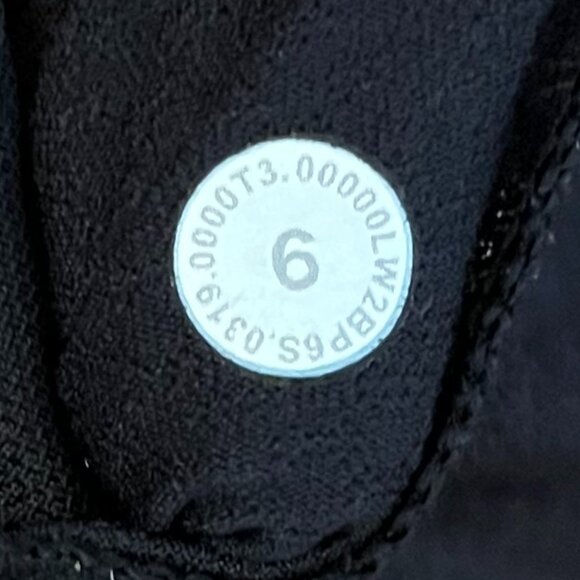 lululemon Free To Be Wild Bra, Size 6 - Picture 5 of 6